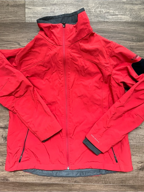 Columbia Jackets & Blazers - Columbia Women's Bright Red Full-Zip Softshell Jacket Titanium Omnishell